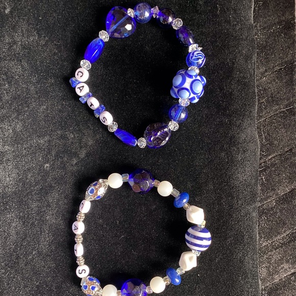 ❣️UK Wildcats, 2 fan bracelets, blue/white various bead types, CATS & paw - Picture 2 of 12